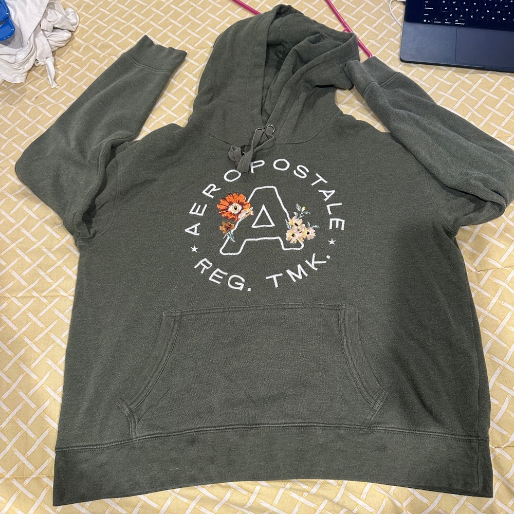 Green Aeropostale Hoodie, Size Large, used but good condition. Original Price:$5